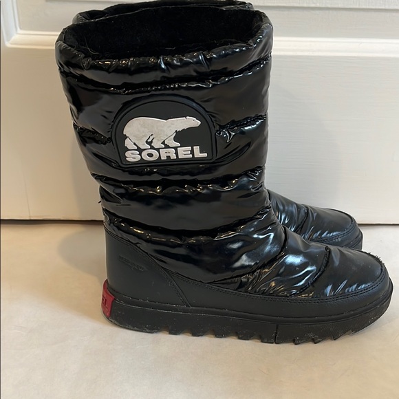 Sorel Winter Boots - Picture 1 of 6
